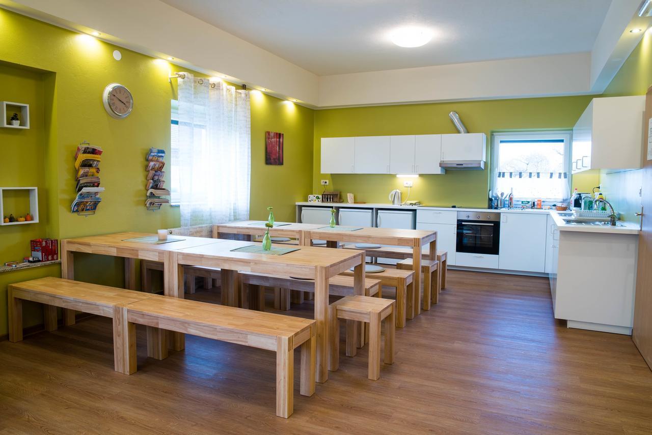 Dob Hostel Hisa Na Travniku מראה חיצוני תמונה