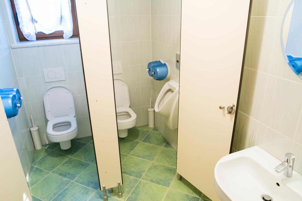 Dob Hostel Hisa Na Travniku מראה חיצוני תמונה